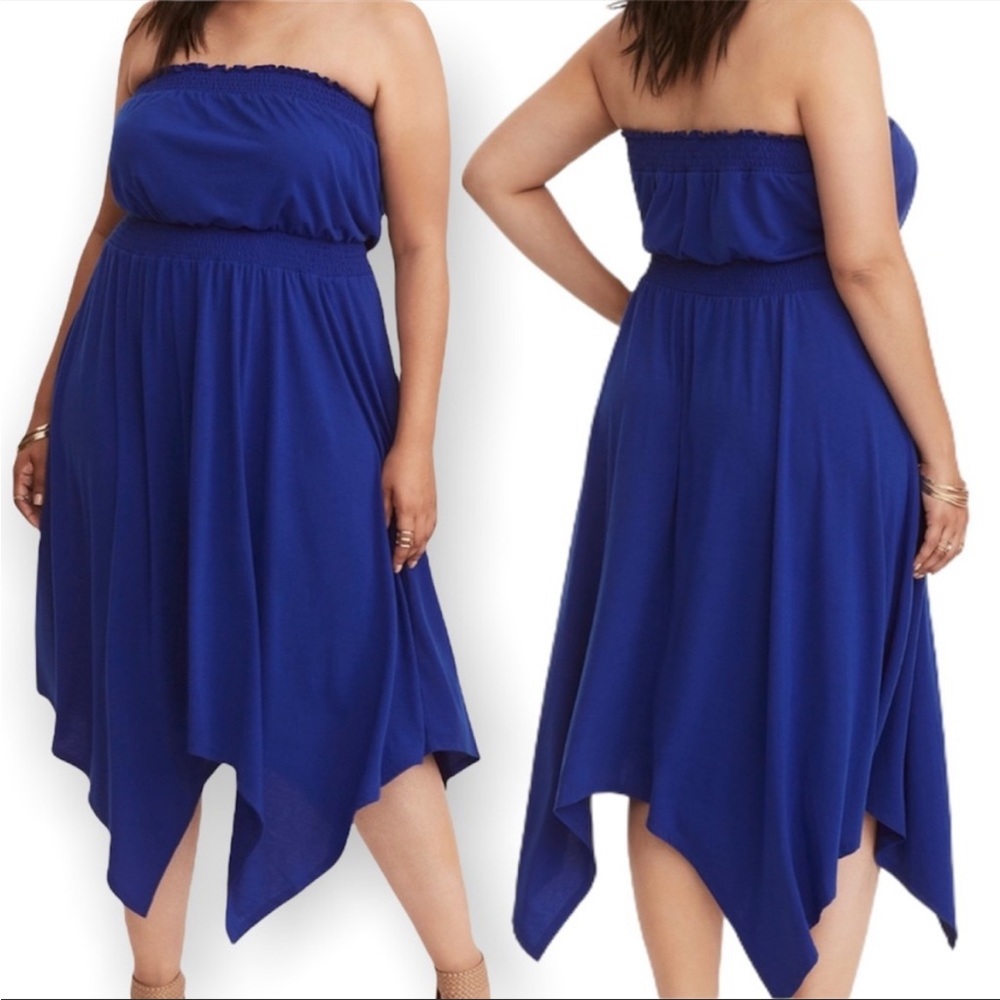 Torrid Strapless tube top dress with shark tooth hem Size 4